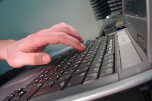 uab steigimas internetu uab justicija teisininku paslauga